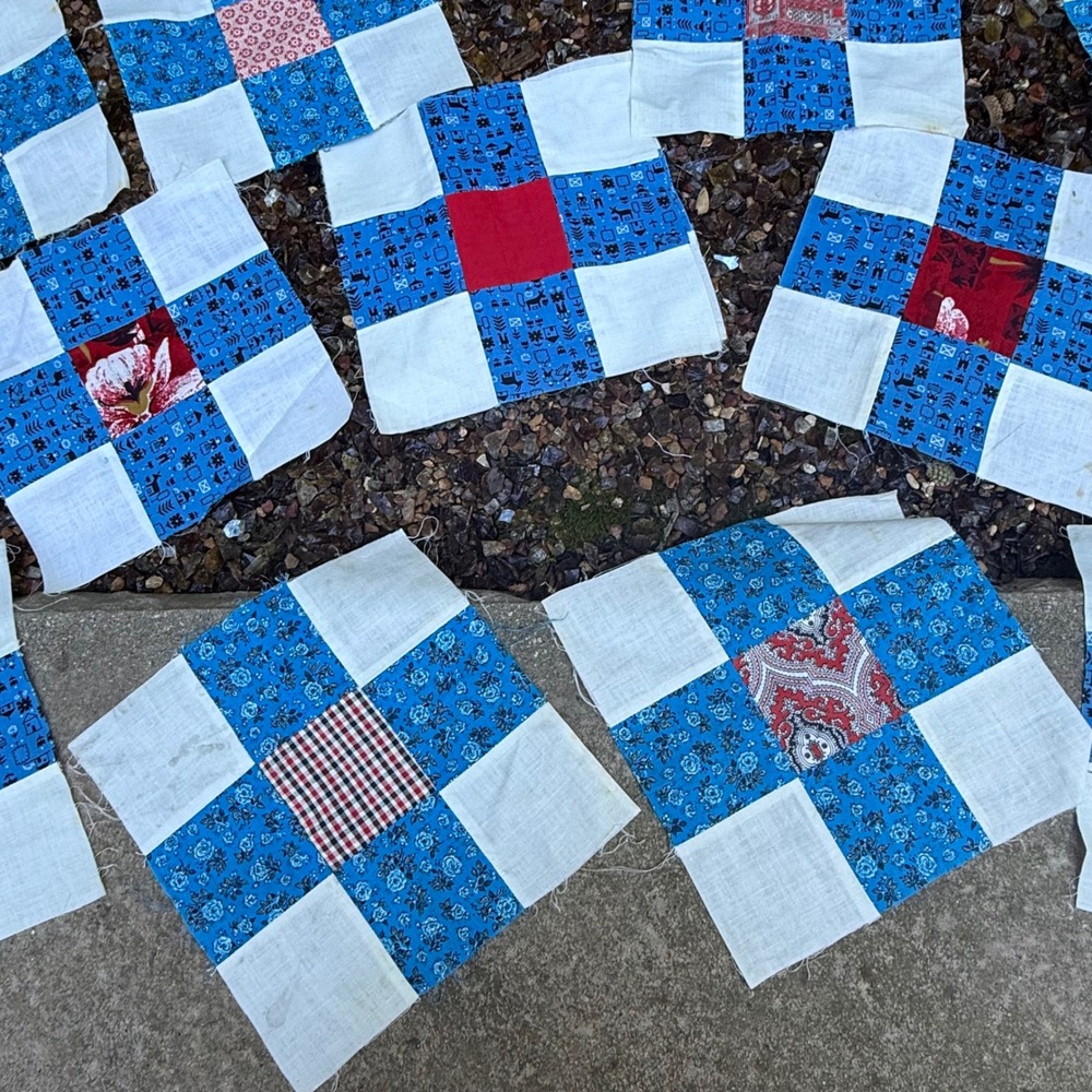 1.a.a.14 Vtg 7.5" Nine Patch Quilt Block Hand Pieced Blue Red White Random Pull